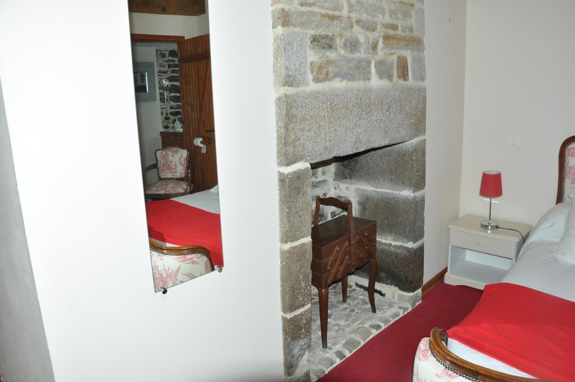 La Ferme De Montaigu Montaigu-les-Bois Quarto foto
